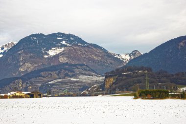 İsviçre kar kırsal görünümü kaplı