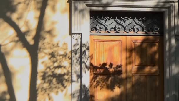 Shadows on ancient entrance — Stock Video
