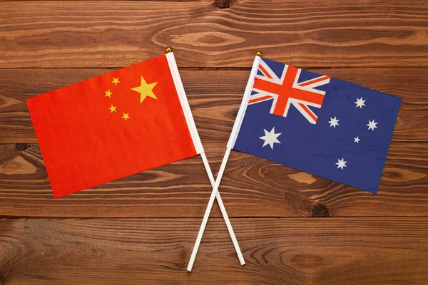 Vlajka Číny Australská Vlajka Křížily Obrázek Ilustruje Vztah Mezi Zeměmi — Stock fotografie