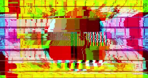 Glitch de pantalla realista multicolor abstracto parpadeando, señal de TV vintage analógica con malas interferencias y barras de color, estática — Vídeo de stock