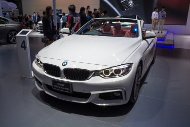 Nonthaburi - 23 Mart: Yeni Bmw 420d Cabrio Th ekranda