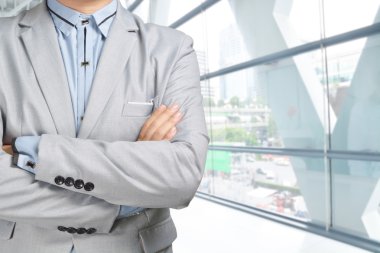 genç işadamı takım ayakta