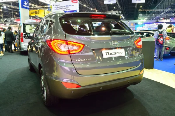 Nonthaburi - 1 December: Hyundai Tucson Suv auto display op Thail — Stockfoto