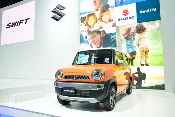 NONTHABURI - DECEMBER 1: Suzuki Hustler car display at Thailand — Stock Photo, Image