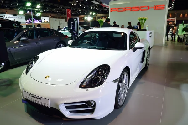 Nonthaburi - 1 December: Porsche Cayman bil display på Thailand — Stockfoto