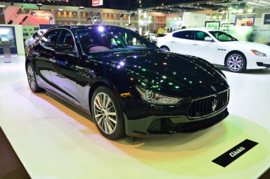 Nonthaburi - 1 Aralık: Maserati Ghibli araba ekran Tayland at