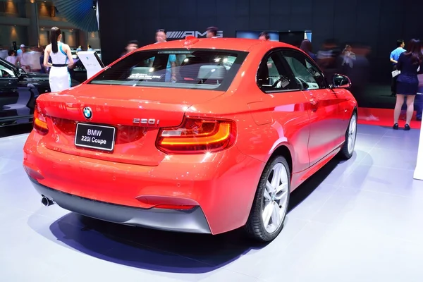 Bangkok - 26 mars: Bmw 220i Coupe på displayen på 36: e Bangkok jag — Stockfoto