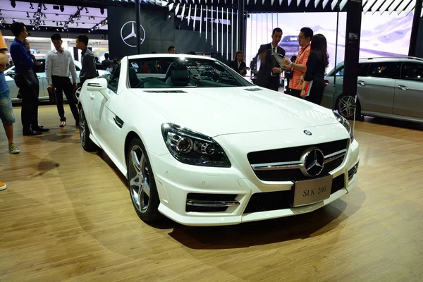 Bangkok - märz 26: mercedes benz slk 200 carbon look, sport co — Stockfoto