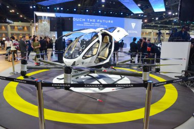 Bangkok-24 Mart 2025: DEEPAL elektrikli araç konsepti Bangkok, Tayland 'daki Uluslararası Otomobil Fuarı sırasında sergilenmektedir. Changan DEEPAL markasının gelecekteki elektrik hava hareketliliği kavramı ileri teknolojiyi sergiliyor