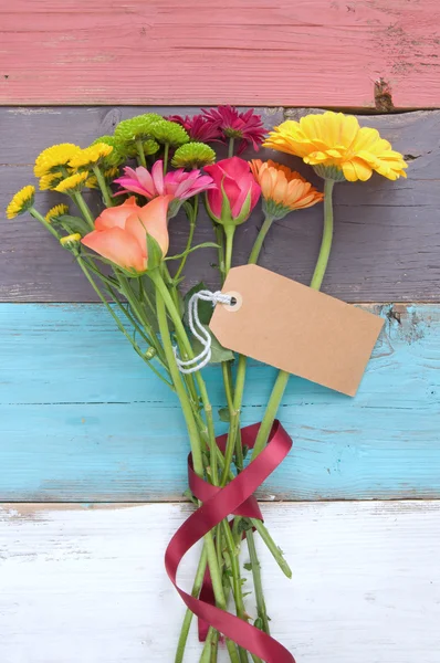 Bouquet de fête des mères sur fond — Photo