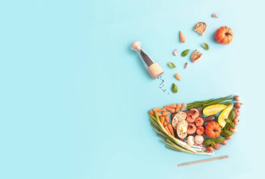 Sonbahar çorbasının içeriği kabak, balkabağı ve soğan şeklindeydi.