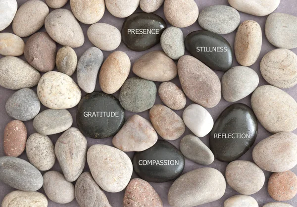 Circle Meditation Zen Stones Amongst Pebbles Inspirational Words — Foto Stock