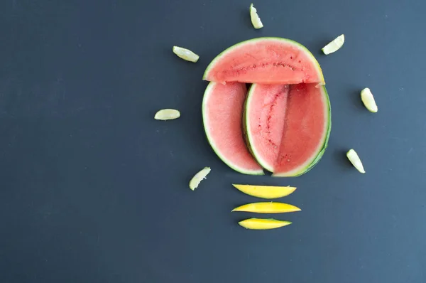 Concept Idées Aliments Sains Ampoule Base Pastèque Mangue Citron Vert — Photo