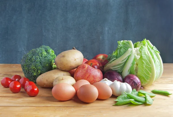 Los agricultores frescos comercializan comestibles — Foto de Stock