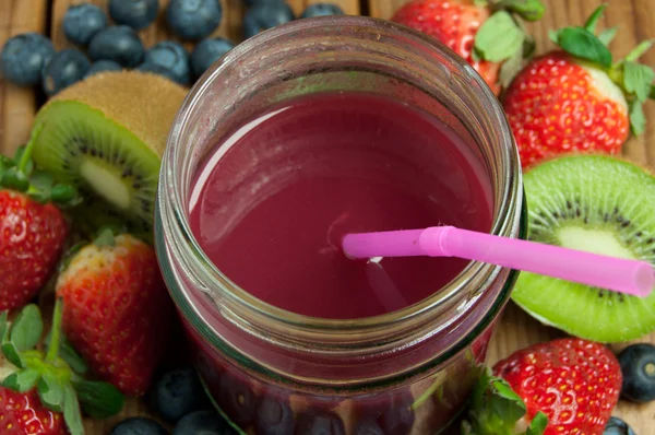 Fruity berry smoothie — Stock Photo, Image