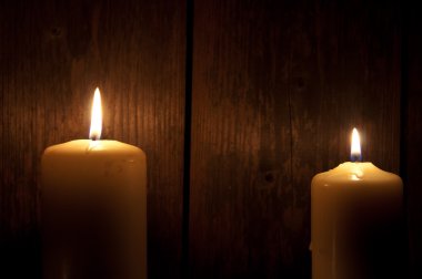 Yanan mumlar yakın çekim