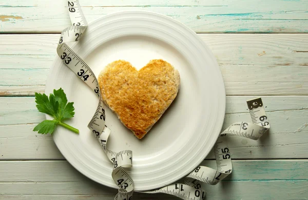 Kalp şekli tost — Stok fotoğraf