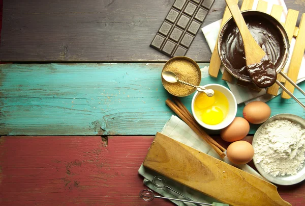 Cocina de Pascua con ingredientes para hornear — Foto de Stock