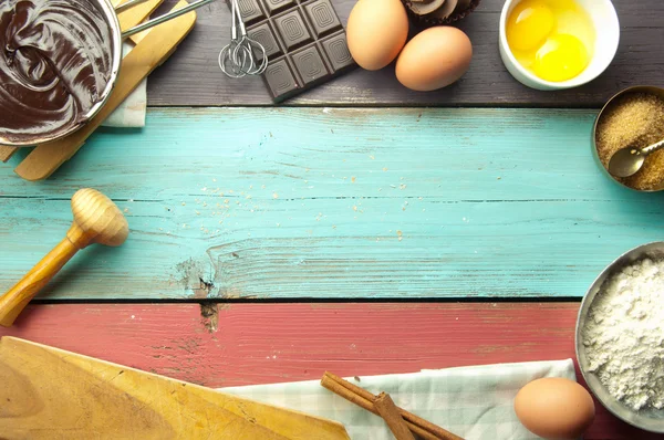 Cocina de Pascua con ingredientes para hornear —  Fotos de Stock
