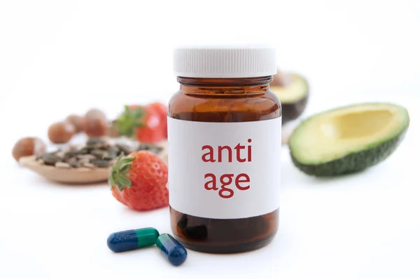 Medecine burken med anti aging piller — Stockfoto