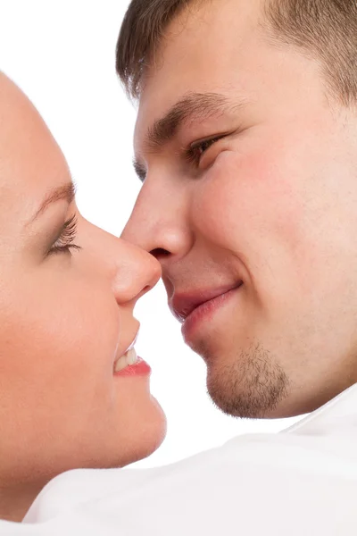 若い白人カップルがキス ロイヤリティフリーのストック画像