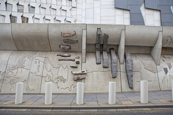 Edificio del Parlamento escocés en Edimburgo — Foto de Stock