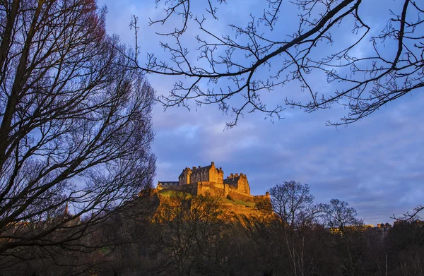 Эдинбургский замок в Шотландии — стоковое фото
