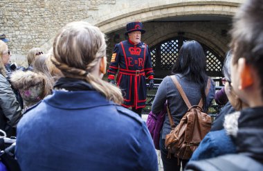 Yeomen Warder turnesi Londra Kulesi