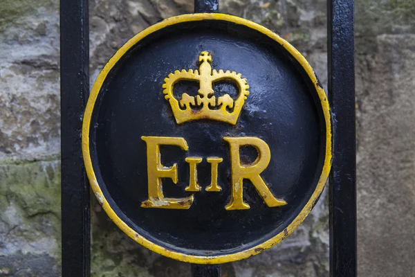 Símbolo da Rainha Isabel II na Torre de Londres — Fotografia de Stock