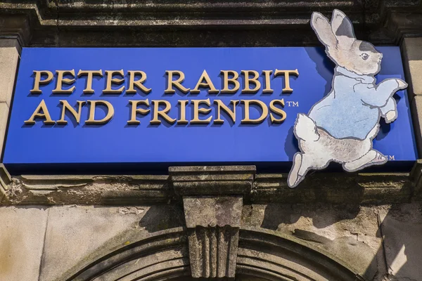 Negozio di articoli da regalo Peter Rabbit and Friends a Bowness — Foto Stock