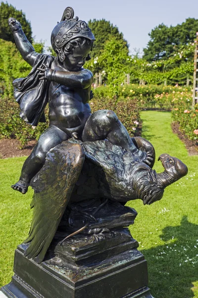 Stracił łuk posąg w Regents Park — Zdjęcie stockowe