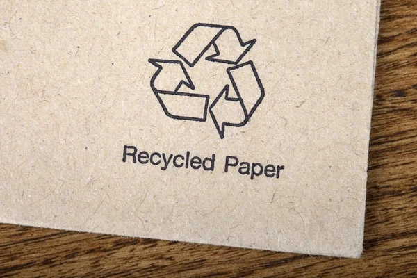 Reciclar símbolo de papel — Fotografia de Stock