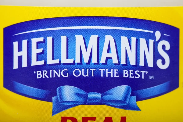 Logo de Hellmanns en un producto — Foto de Stock