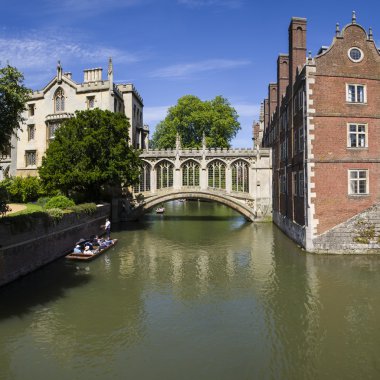 Bridge of Sighs in Cambridge clipart