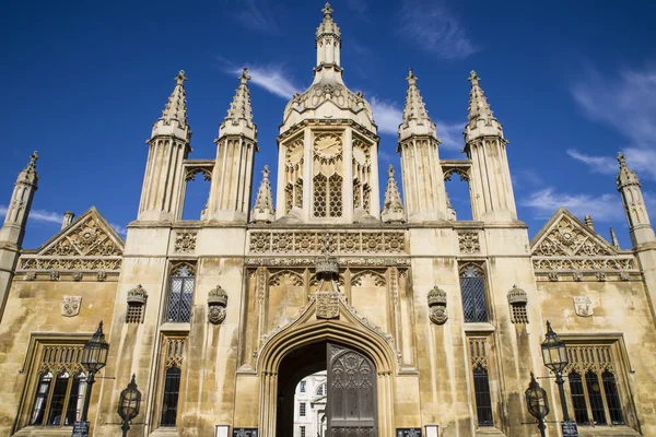 Kings College Gate House w Cambridge — Zdjęcie stockowe