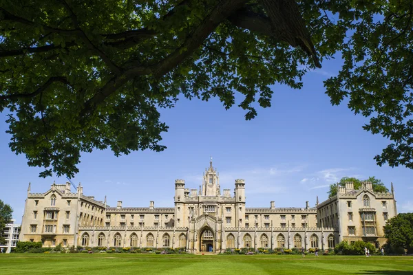 St. John's College in Cambridge — Stock Photo, Image