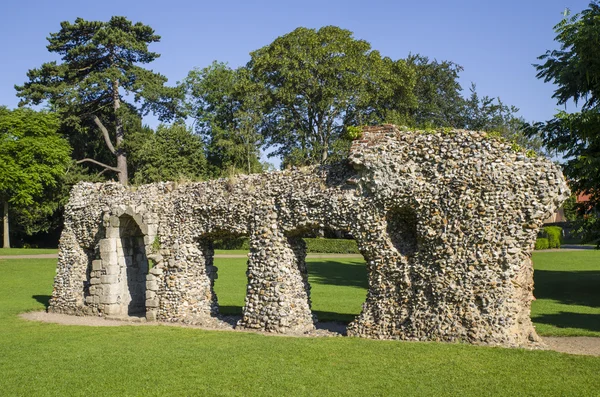 Overblijfselen van Bury St Edmunds abdij in Suffolk — Stockfoto