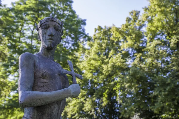 Saint Edmund skulptur i Bury St. Edmunds — Stockfoto