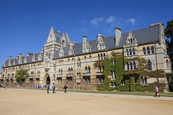 オックスフォード大学のクライストチャーチ カレッジ — ストック写真