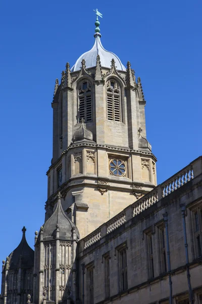 Tom Tower w: Christ Church College in Oxford — Zdjęcie stockowe