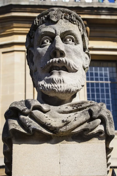 Escultura Cabeza Emperador en Oxford —  Fotos de Stock