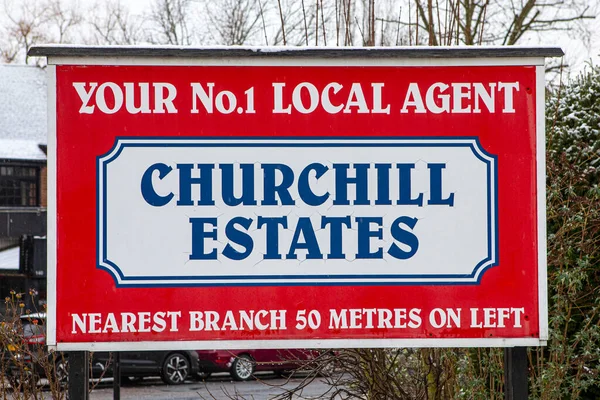 London Großbritannien Januar 2021 Ein Churchill Estates Schild Der Stadt — Stockfoto