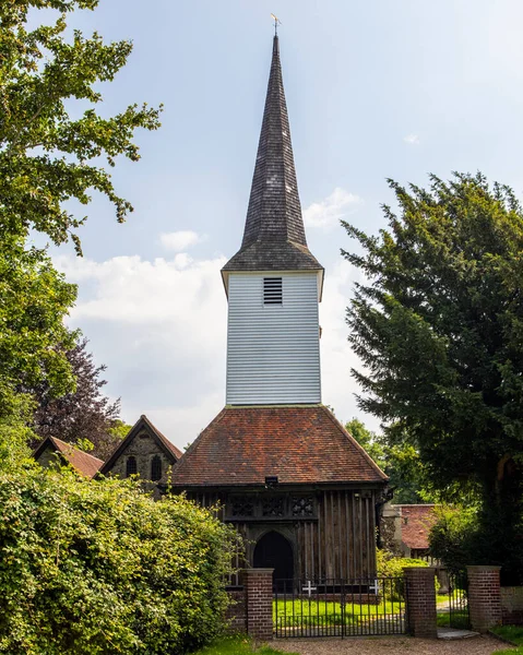 Över Den Vackra All Saints Church Byn Stock Essex Storbritannien — Stockfoto