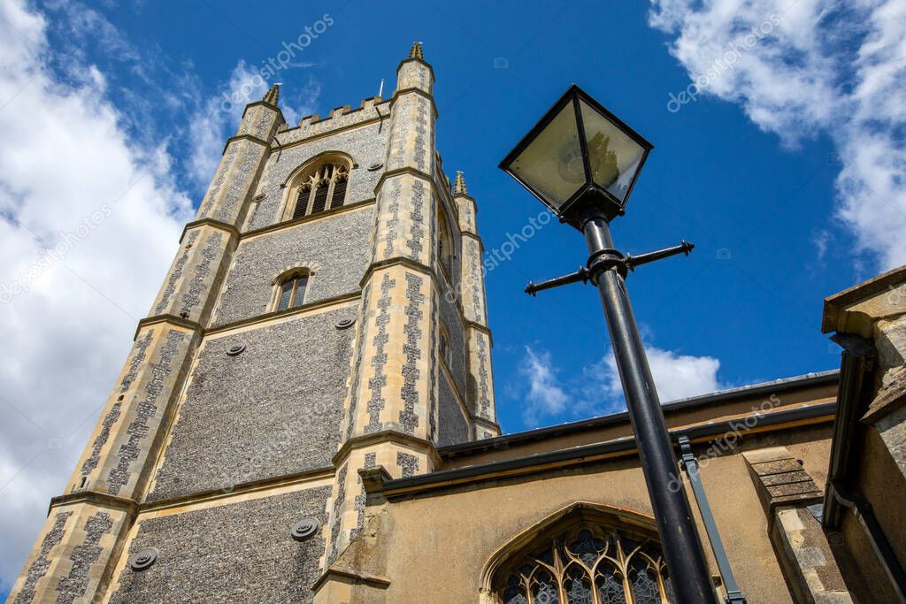 Una vista de la torre de la iglesia parroquial de Dedham, también