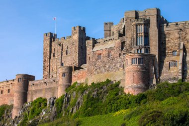 Northumberland, İngiltere 'deki muhteşem Bamburgh Şatosu..