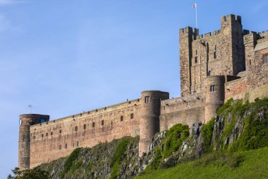 Northumberland, İngiltere 'deki muhteşem Bamburgh Şatosu..