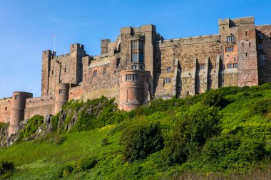 Northumberland, İngiltere 'deki muhteşem Bamburgh Şatosu..