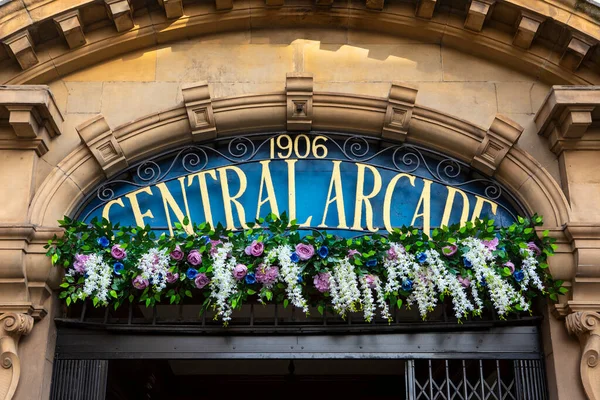 Een Bord Boven Een Ingang Van Het Winkelcentrum Central Arcade — Stockfoto