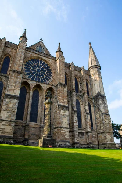 位于英国历史名城达勒姆的达勒姆大教堂的外部 — 图库照片