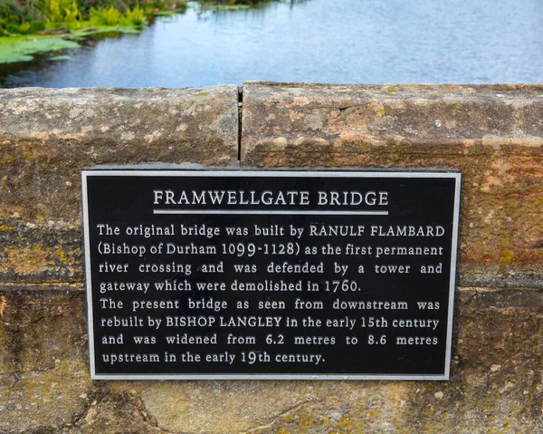 Durham Vereinigtes Königreich August 2021 Eine Gedenktafel Der Framwellgate Bridge — Stockfoto